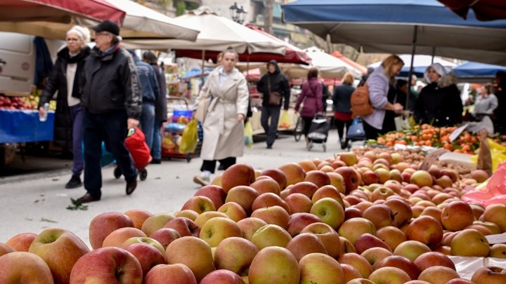 Οι πολύχρωμες λαϊκές αγορές της Λάρισας 